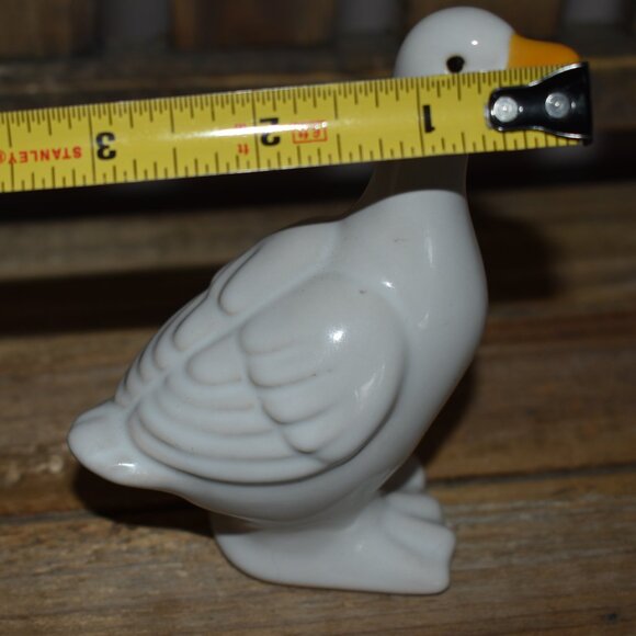 Vintage Little Ceramic White Goose Figurine Country Cottage Farmhouse Decor - Picture 4 of 11